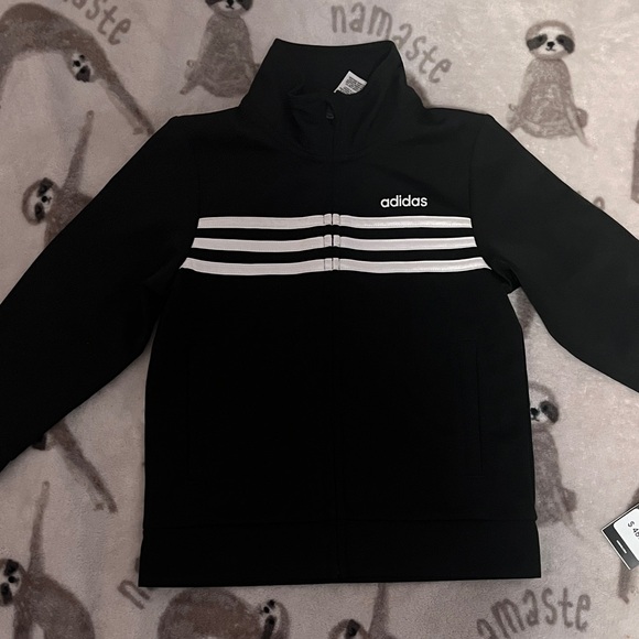 Adidas Kids Black and White outfit - Picture 2 of 4